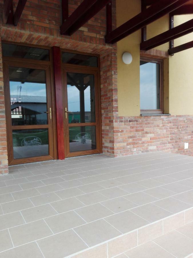 Penzion Petrov Grunt Kosuty Exterior photo