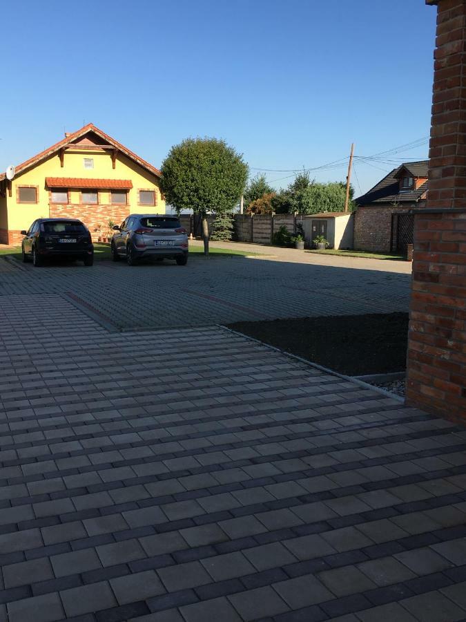 Penzion Petrov Grunt Kosuty Exterior photo
